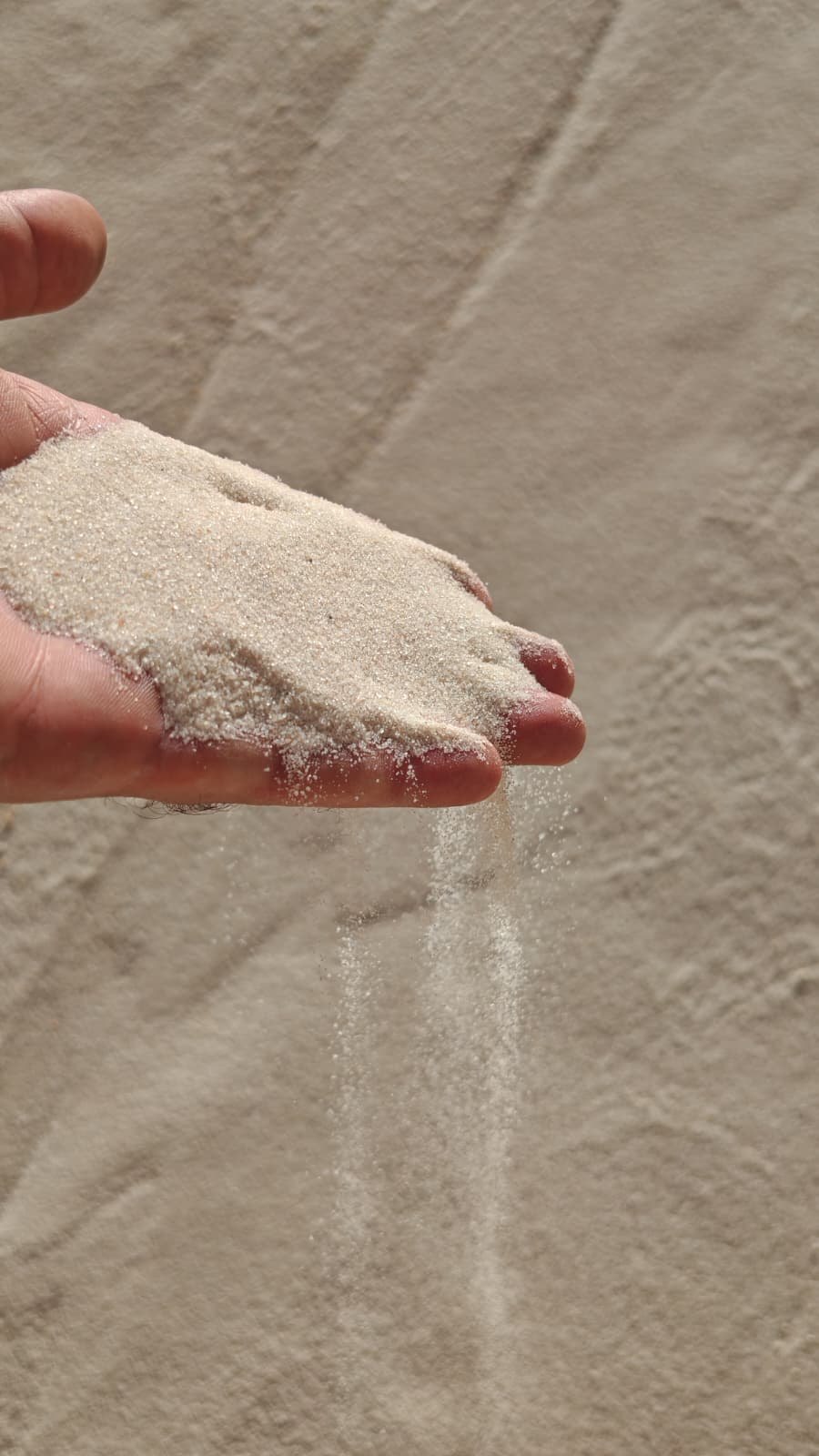 Al-Qaryatayn sand, untreated